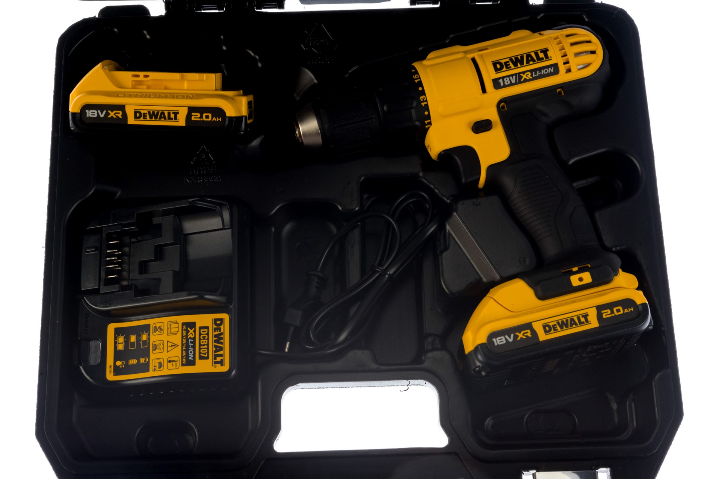 Masina de gaurit si insurubat DeWALT DCD771D2