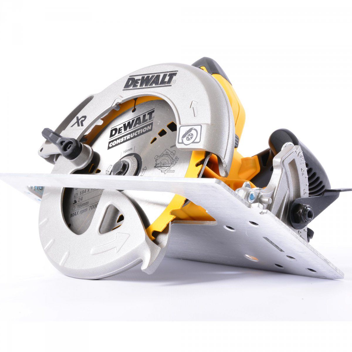 Ferestrau ciurcular DeWALT DCS570N