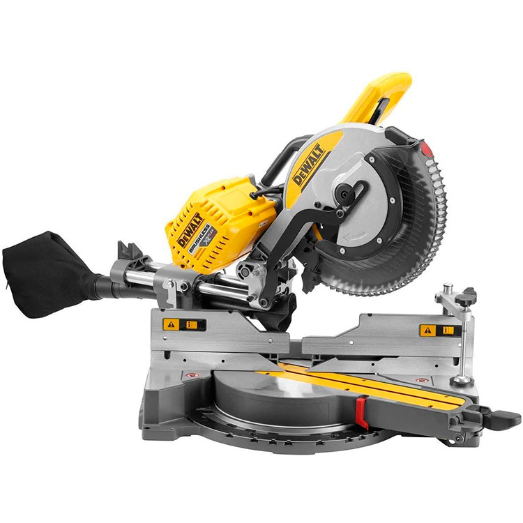 Fierăstrău circular  DeWALT DHS780N