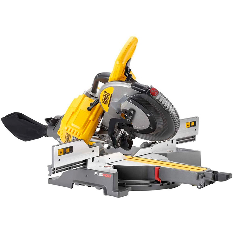 Fierăstrău circular  DeWALT DHS780N